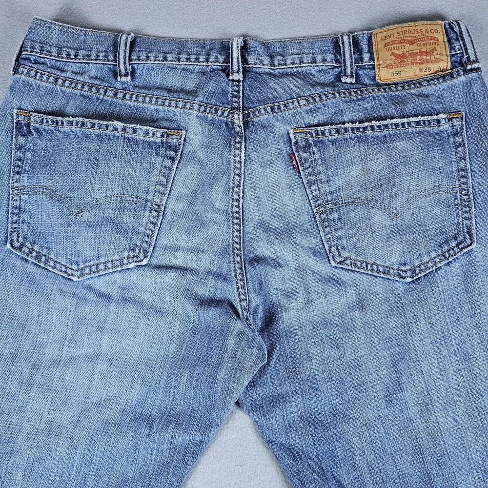 Levis 559 Jeans Mens 38x30 Blue Denim Medium Wash Relaxed Straight Distressed